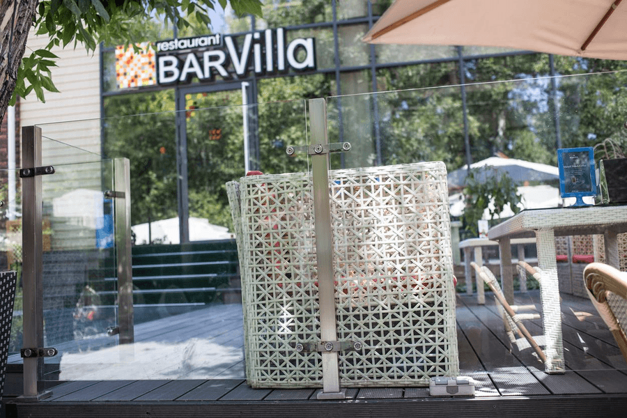 Кафе Mozarella и BarVilla